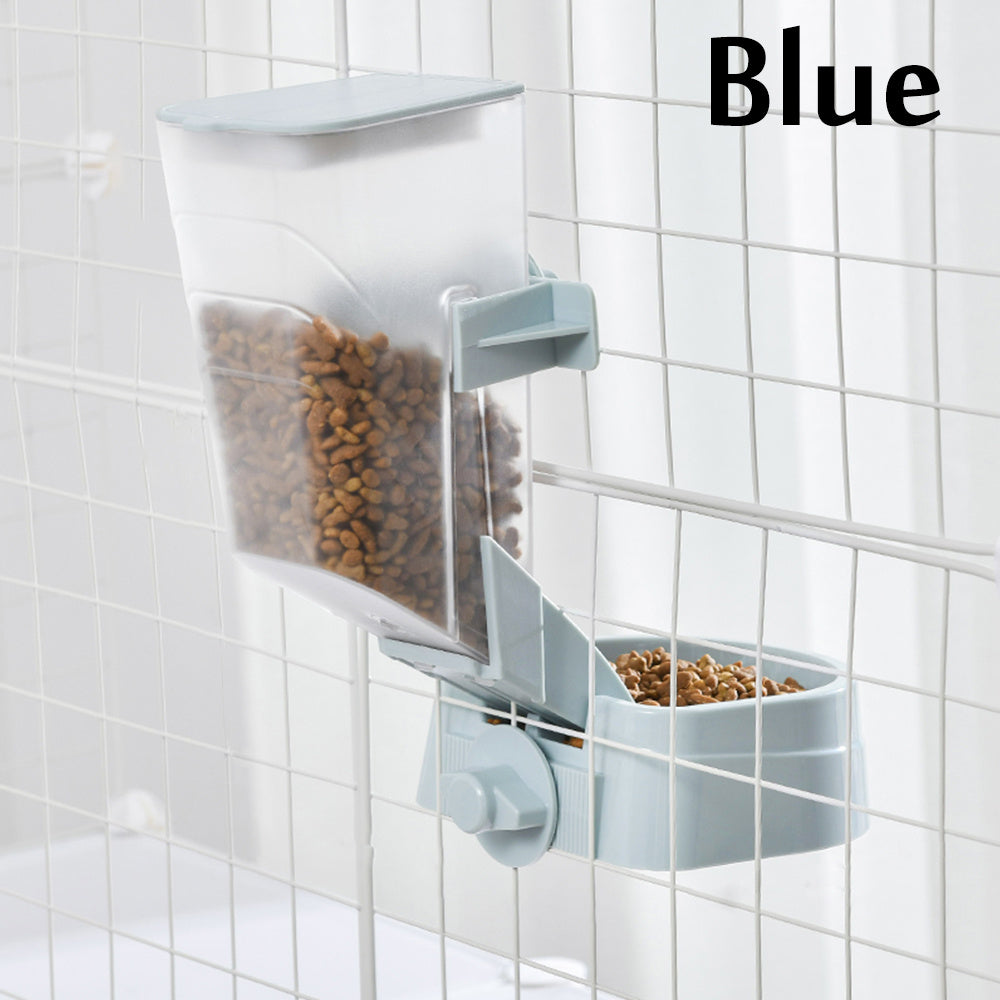 Blue suspended automatic feeder for cats and dogs mounted on a cage, featuring a transparent 2L container and bottom food tray.